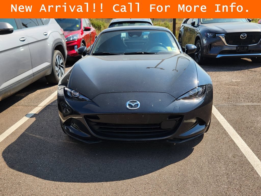 Used 2025 MAZDA MX-5 Miata RF Grand Touring RWD image 3
