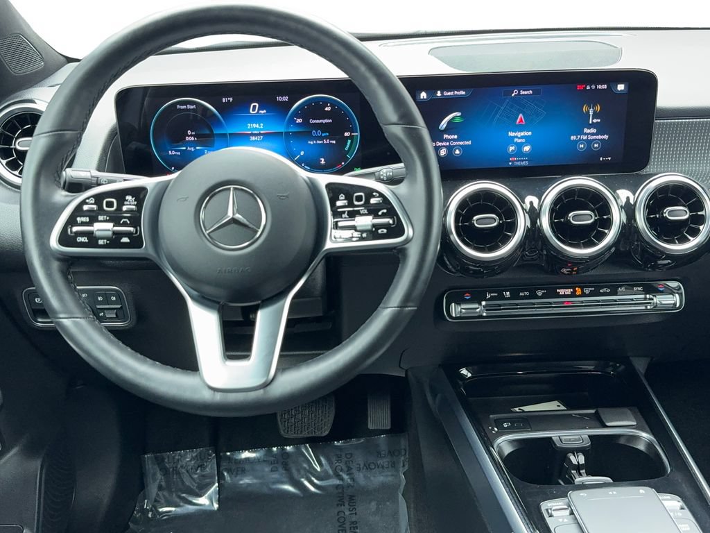 Used 2023 Mercedes-Benz GLB 250 4MATIC w/ Premium Package image 17