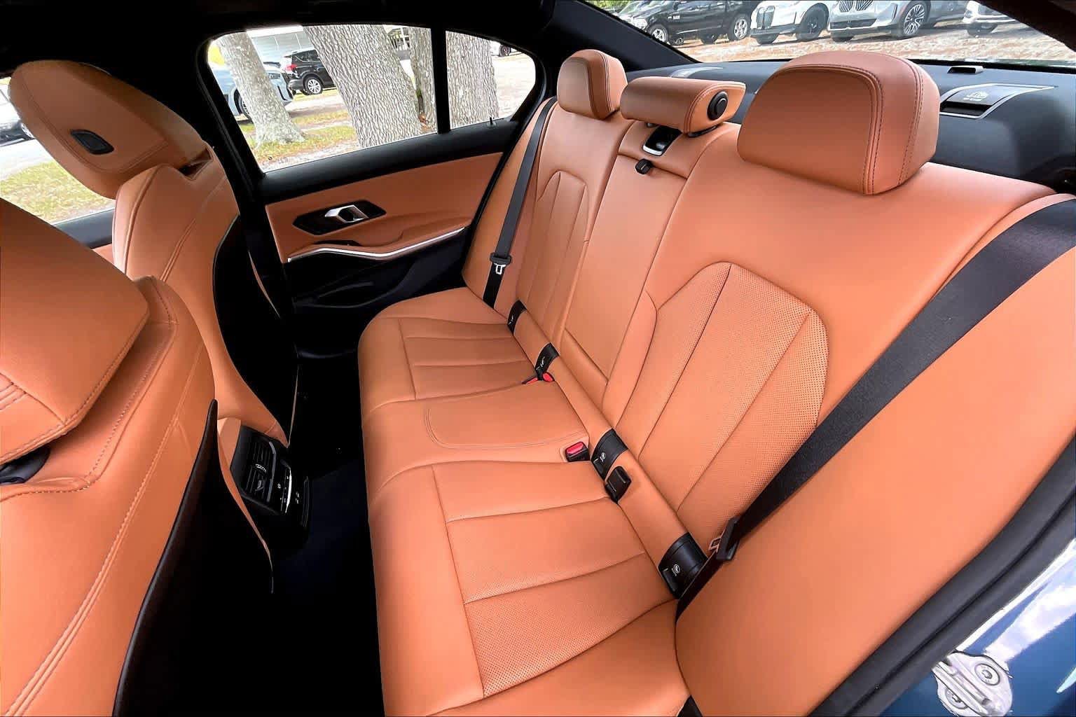 Certified 2025 BMW 330i Sedan RWD image 20