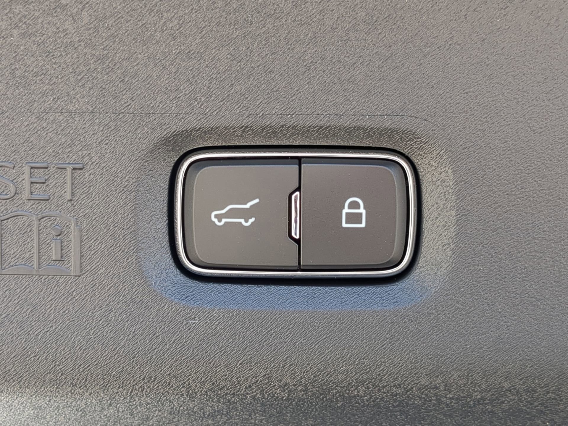 New 2026 Ford Expedition Platinum w/ Stealth Performance Package image 42