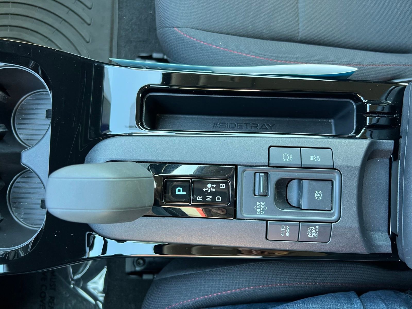 Used 2024 Toyota Prius Prime SE image 36