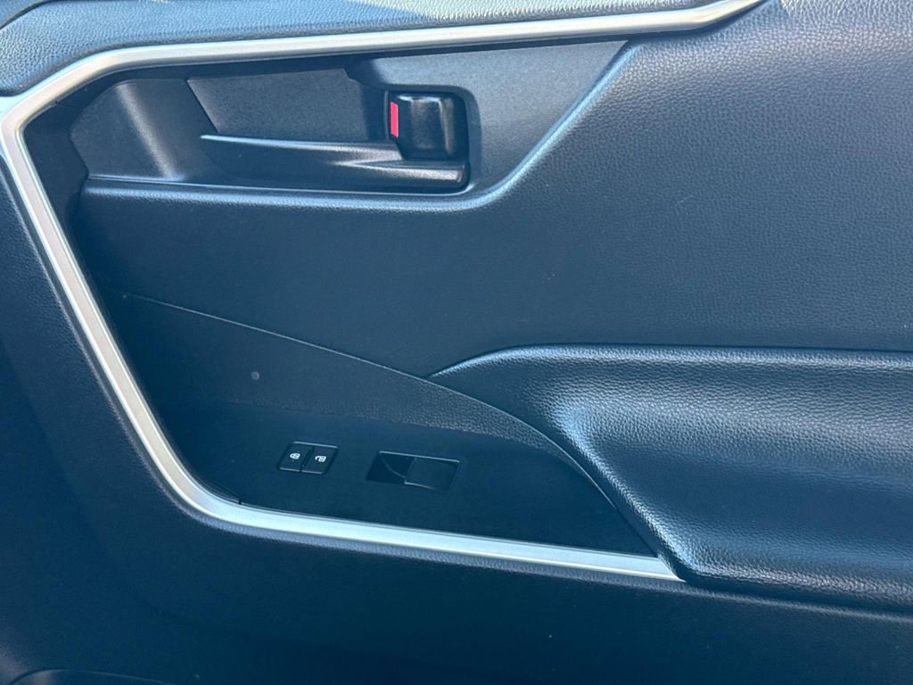 Used 2024 Toyota RAV4 LE image 37