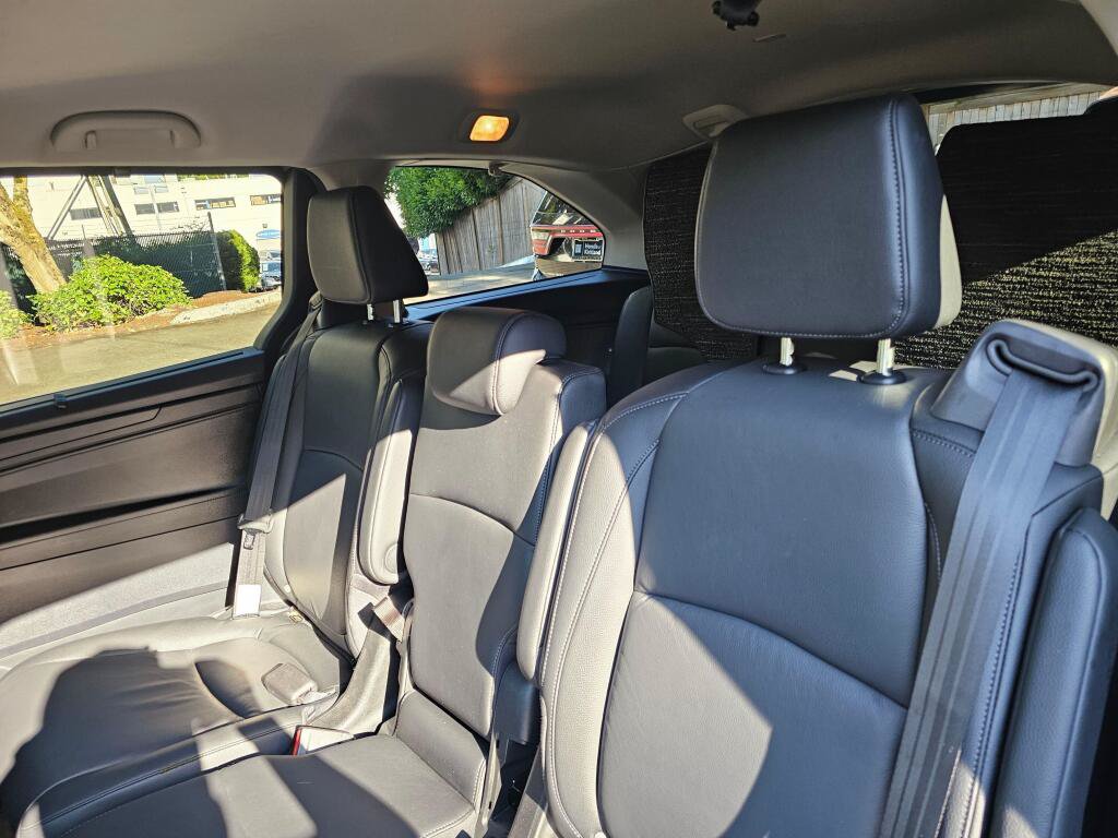 Used 2025 Honda Odyssey EX-L image 20