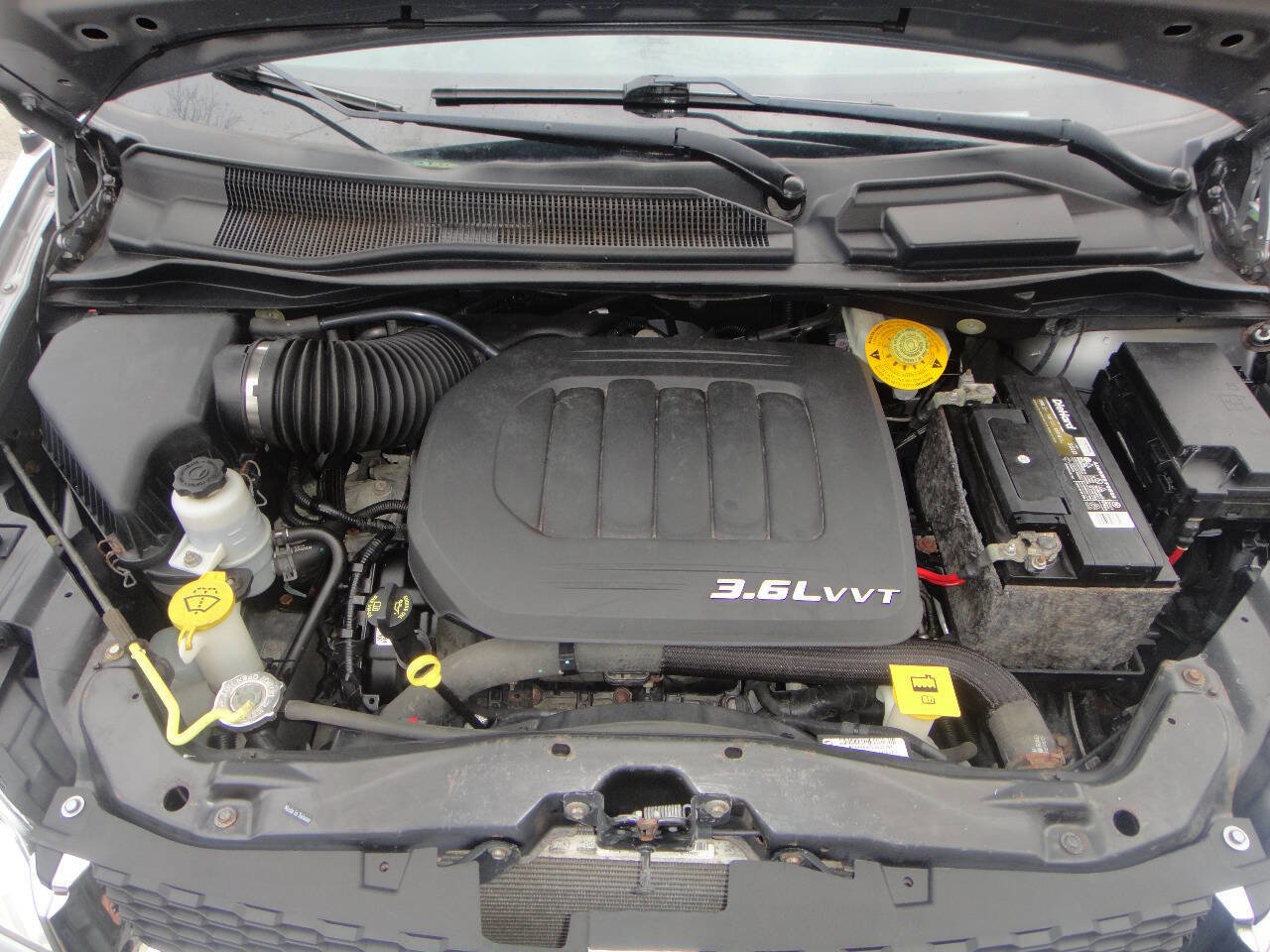 Used 2018 Dodge Grand Caravan SXT image 16