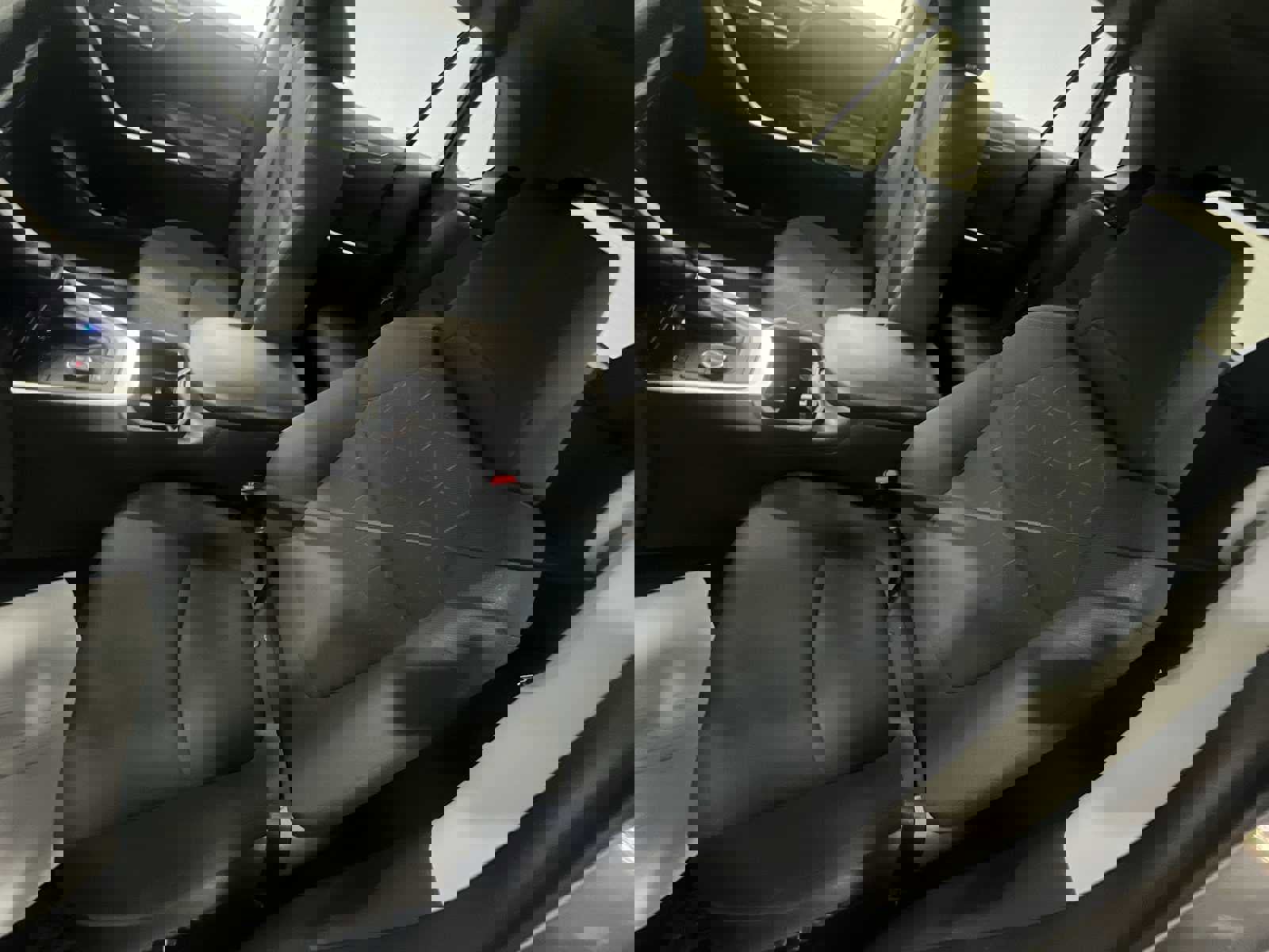 Used 2025 Toyota RAV4 XLE image 14