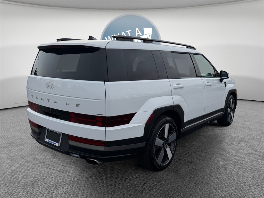 Used 2024 Hyundai Santa Fe Limited image 3