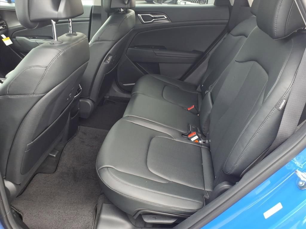 New 2026 Kia Sportage EX w/ EX Panorama Roof Package image 12