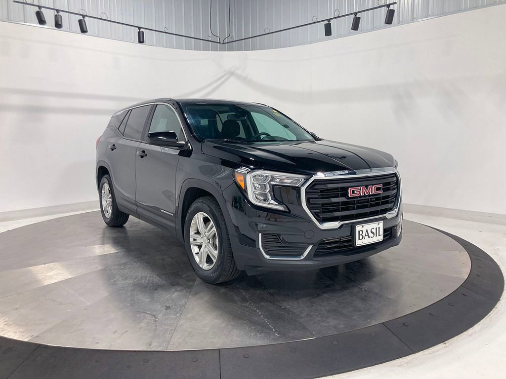 Used 2022 GMC Terrain SLE image 10