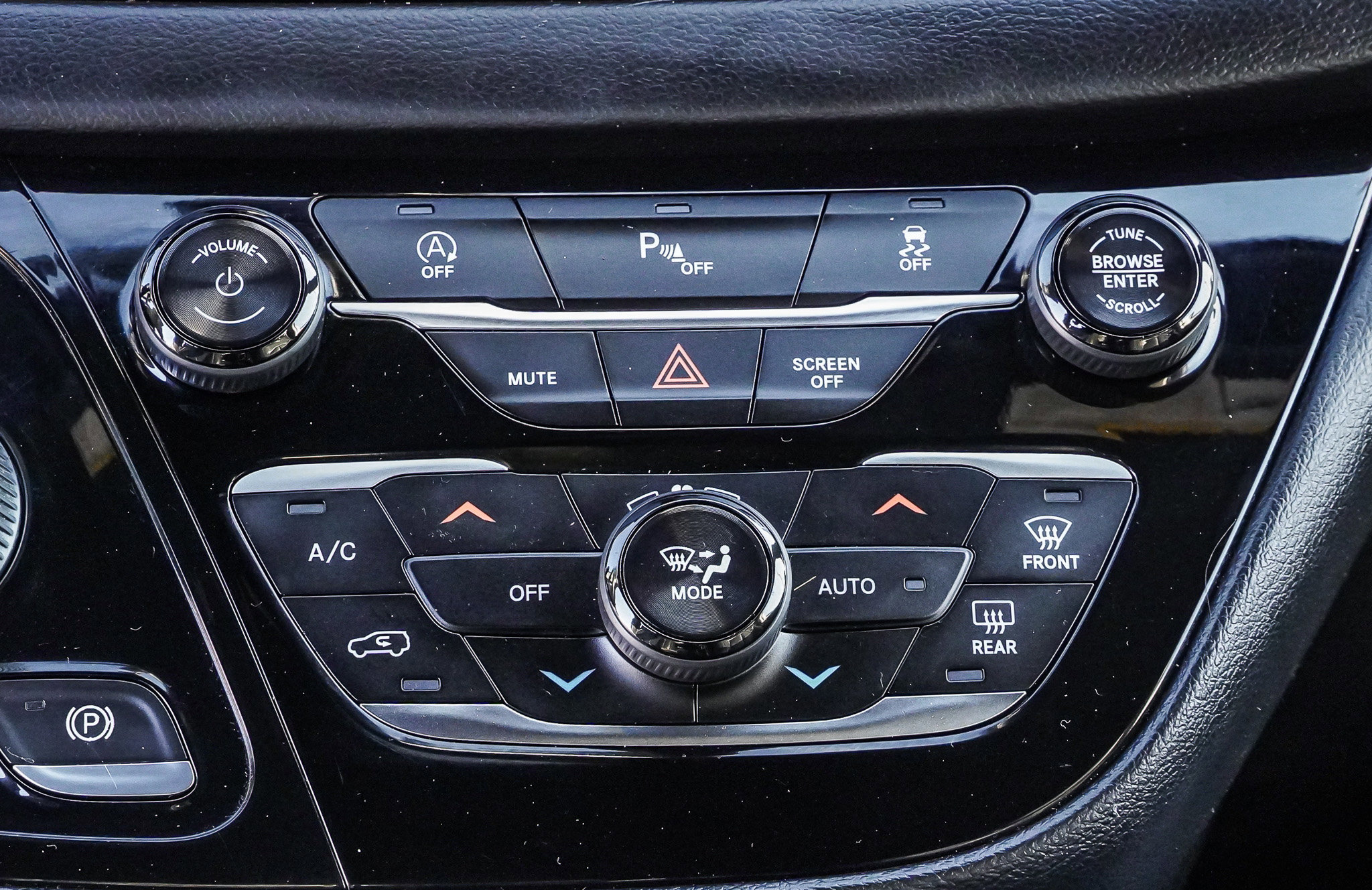 Used 2019 Chrysler Pacifica Touring-L w/ S Appearance Package image 41