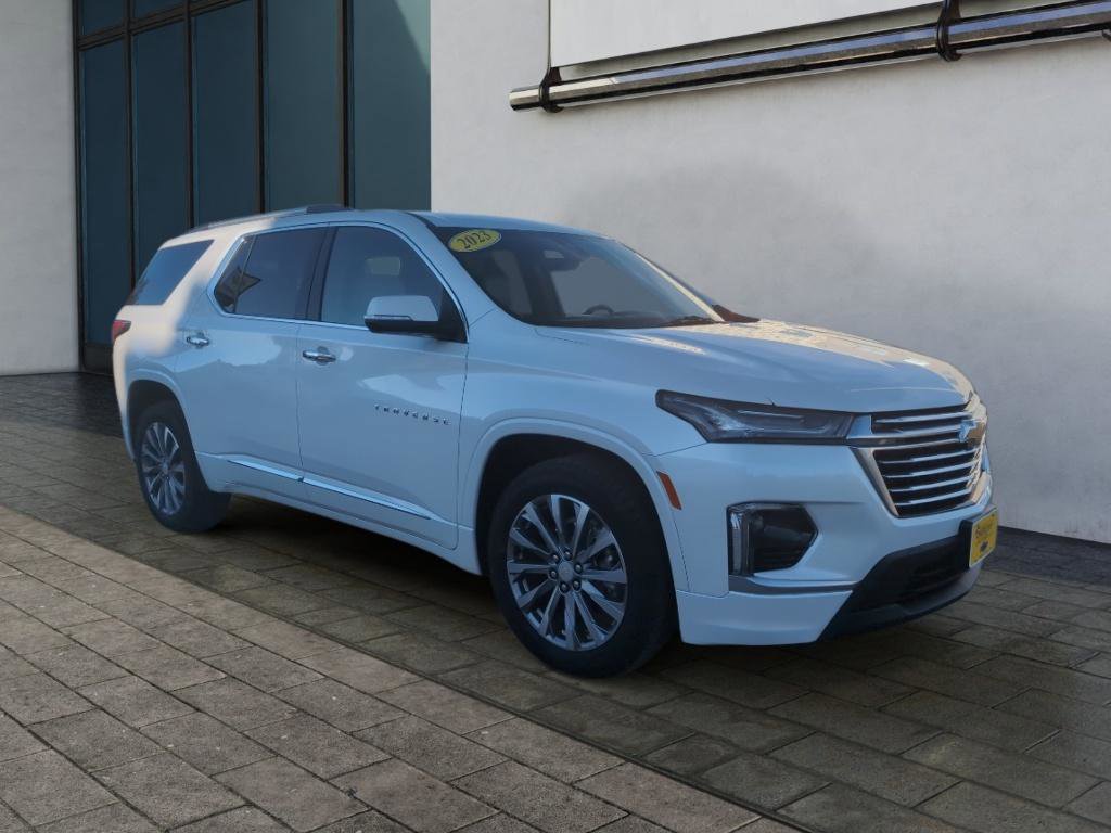 Used 2023 Chevrolet Traverse Premier