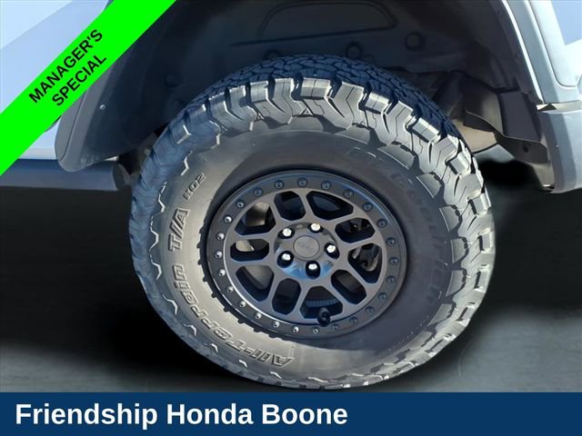 Used 2023 Jeep Wrangler Unlimited Rubicon w/ Xtreme 35 Tire Package AWD/4WD image 5