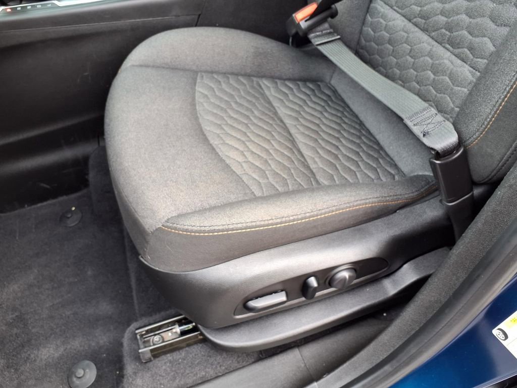 Used 2020 Chevrolet Equinox LT image 26