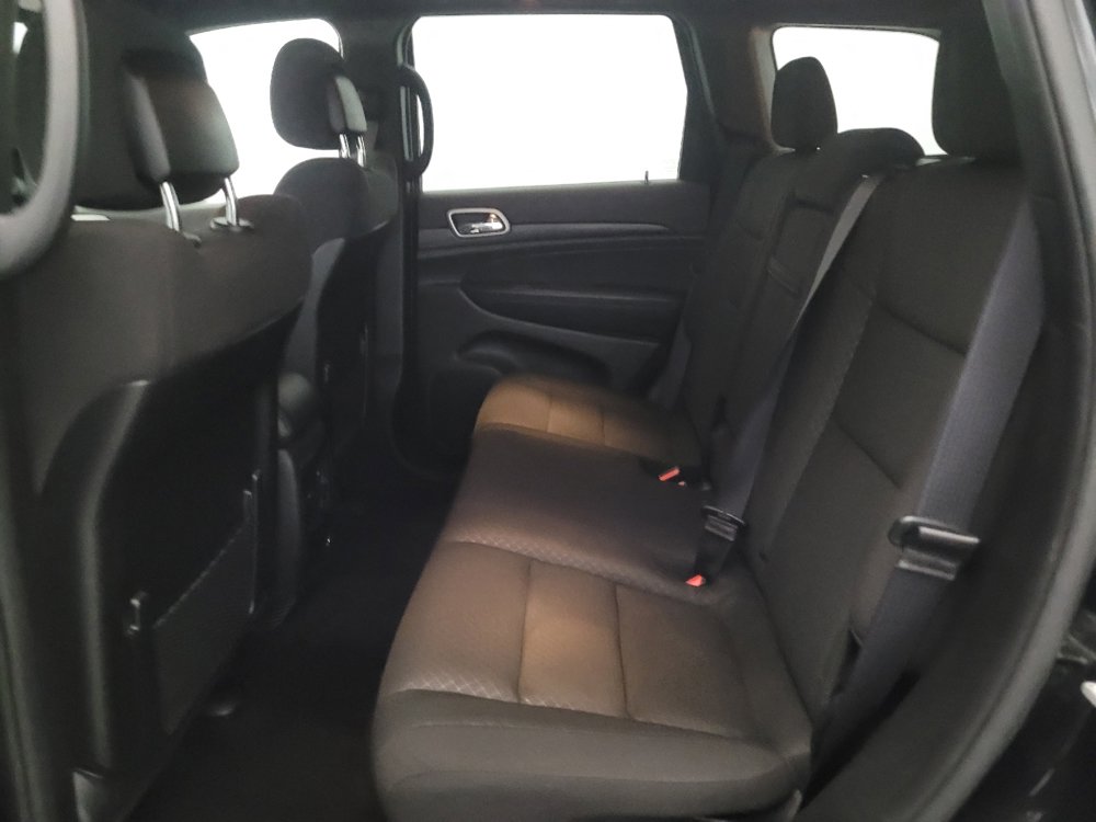 Used 2021 Jeep Grand Cherokee Laredo image 18