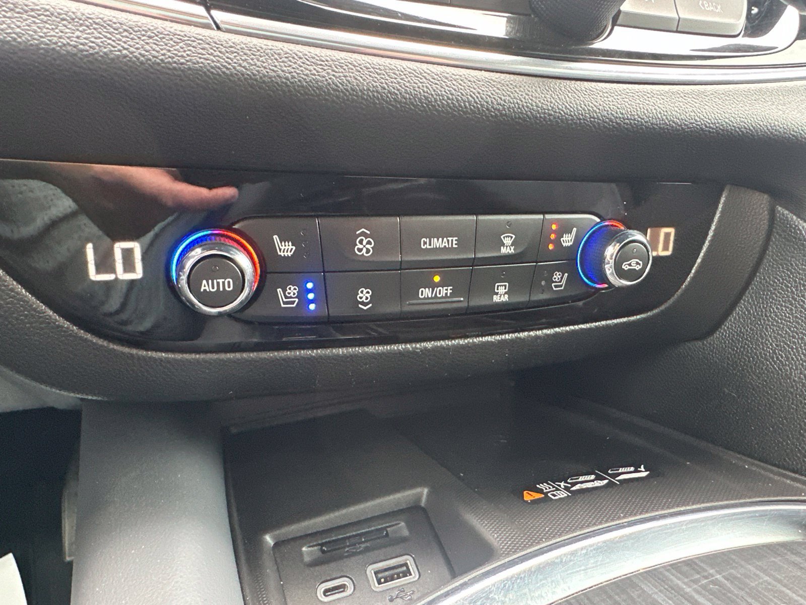 Used 2024 Buick Enclave Premium w/ Trailering Package, 5000 lbs. AWD/4WD image 78