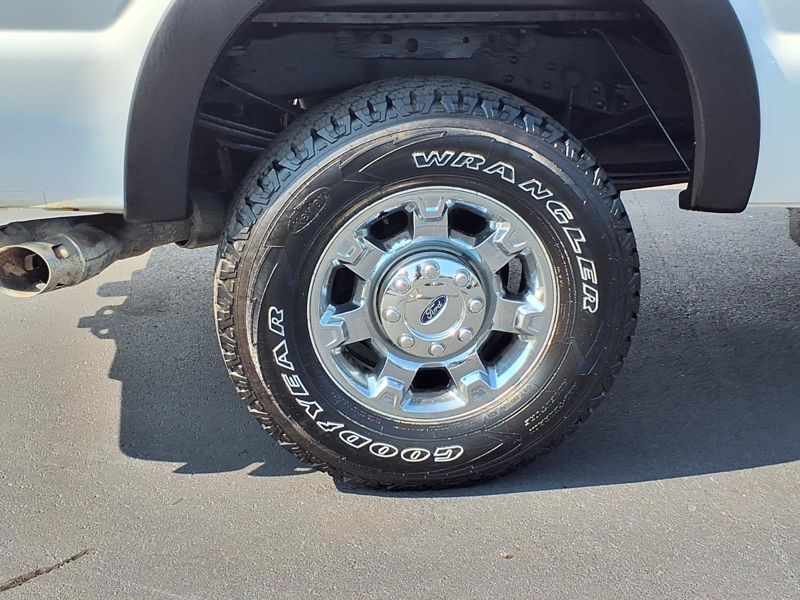 Used 2013 Ford F350 XLT w/ Chrome Pkg AWD/4WD image 26