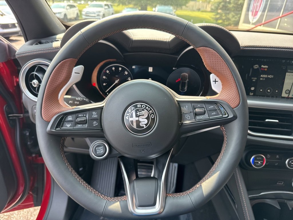 New 2025 Alfa Romeo Stelvio Sprint image 14