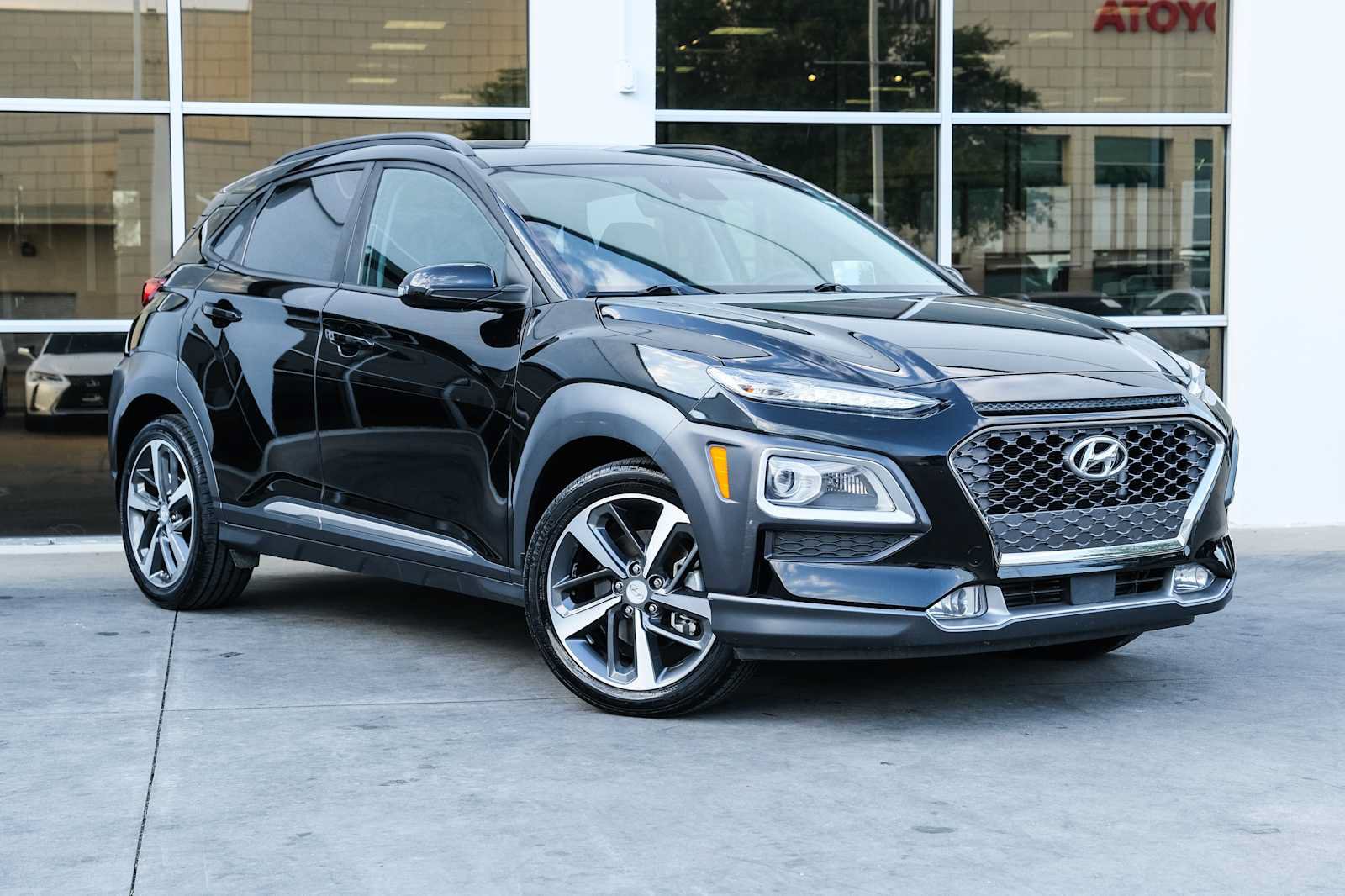 Used 2018 Hyundai Kona Ultimate FWD image 5