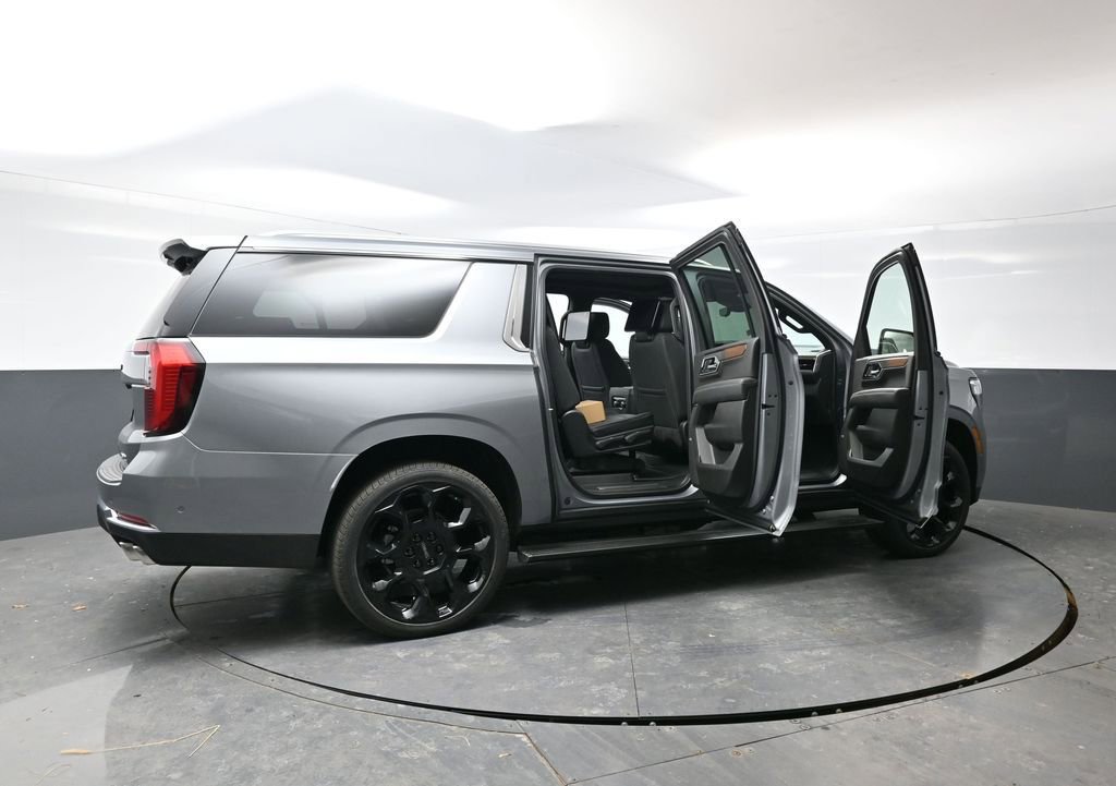 New 2026 GMC Yukon XL Denali w/ Denali Reserve Package image 57