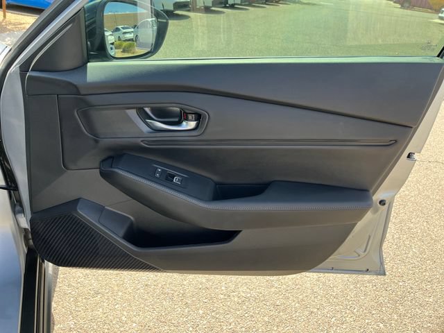 Used 2025 Honda Accord Sport image 17