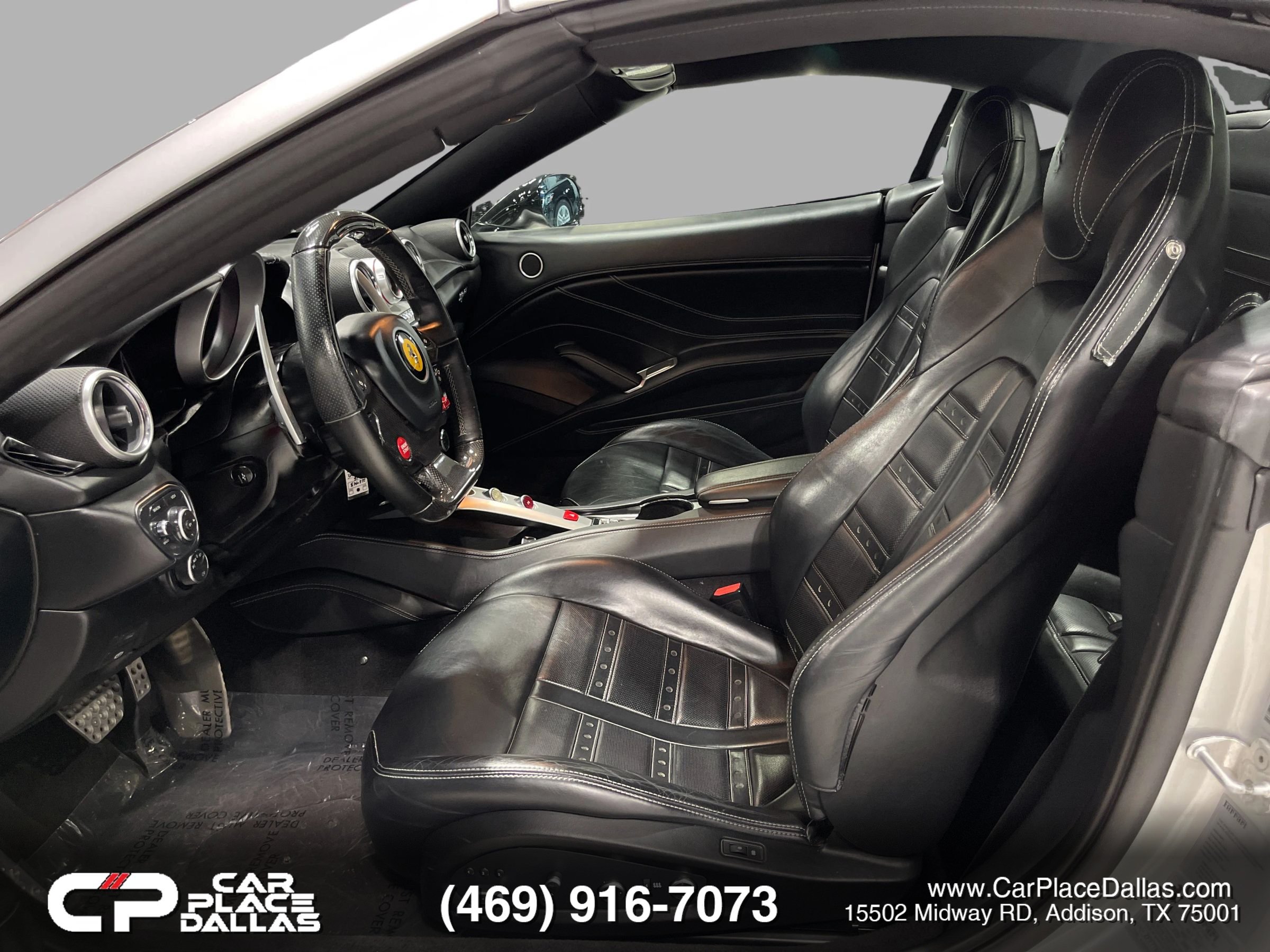 Used 2016 Ferrari California T RWD image 21