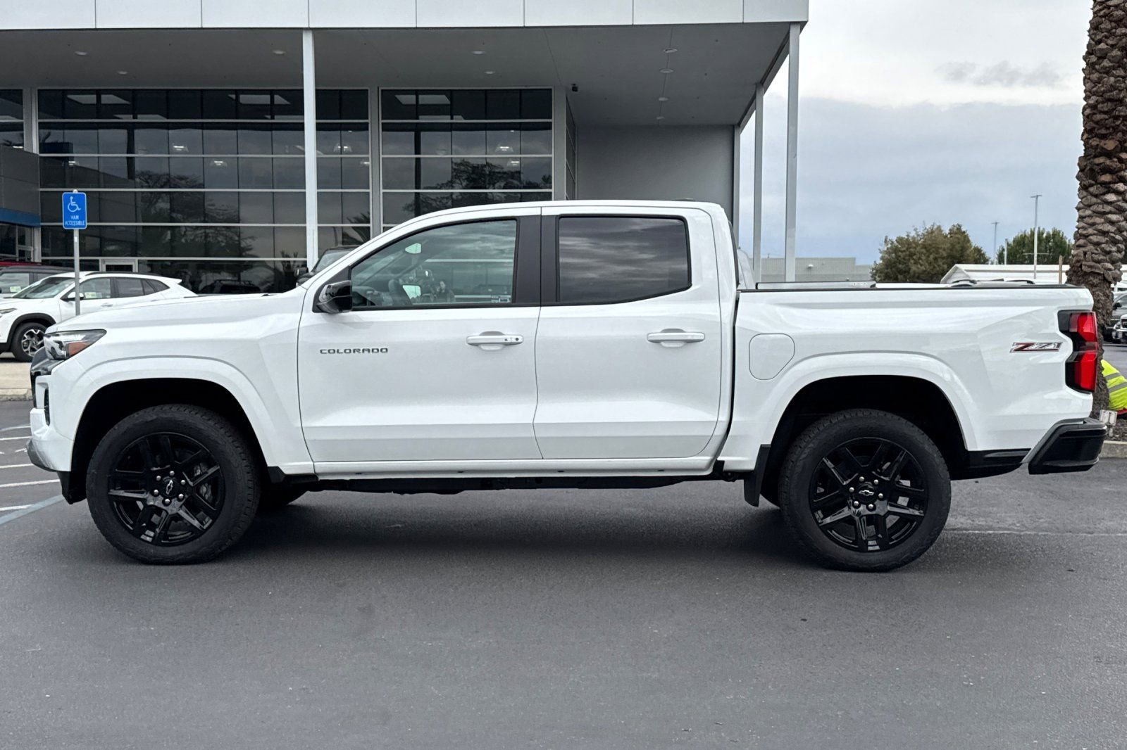 New 2025 Chevrolet Colorado Z71 w/ Technology Package image 6
