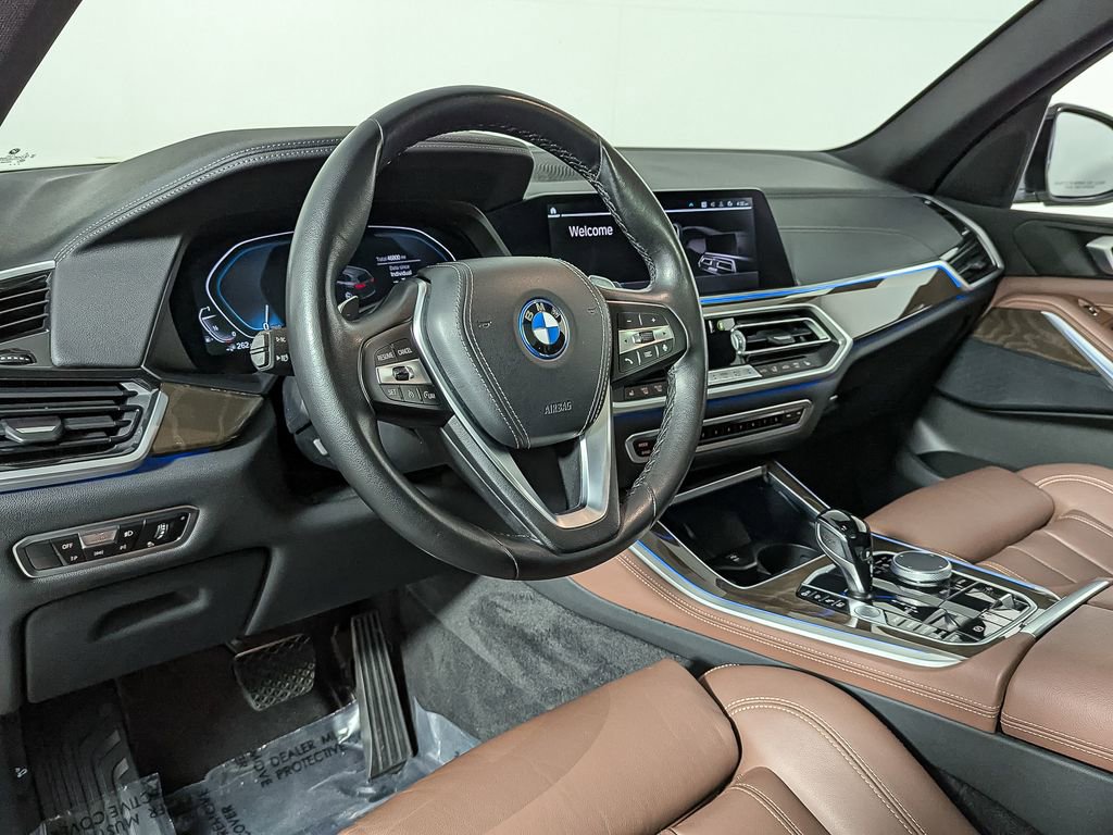 Certified 2022 BMW X5 xDrive45e w/ Parking Assistance Package image 16