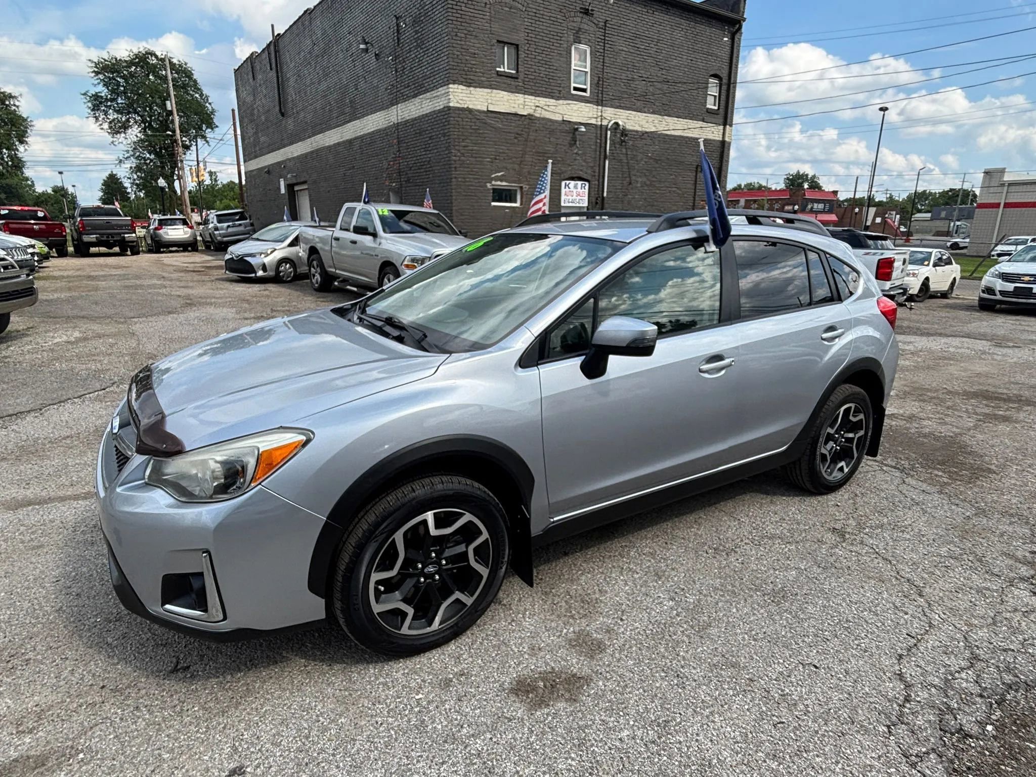 Used 2017 Subaru Crosstrek 2.0i Limited w/ Popular Package #2 image 28