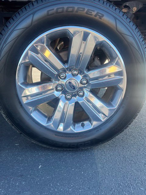 Used 2019 Ford F150 XLT w/ Equipment Group 302A Luxury AWD/4WD image 28
