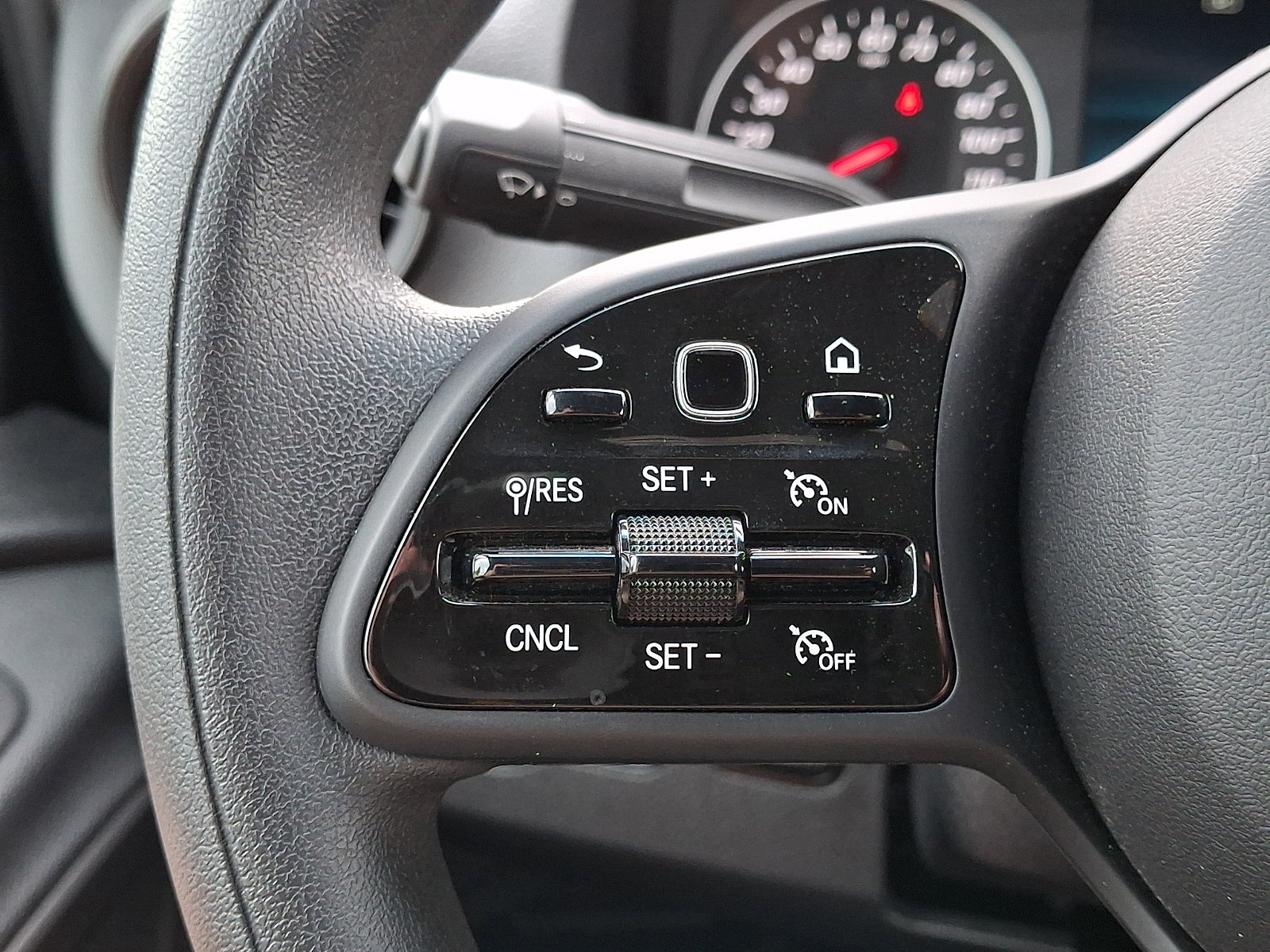 Used 2023 Mercedes-Benz Sprinter 4500 image 22