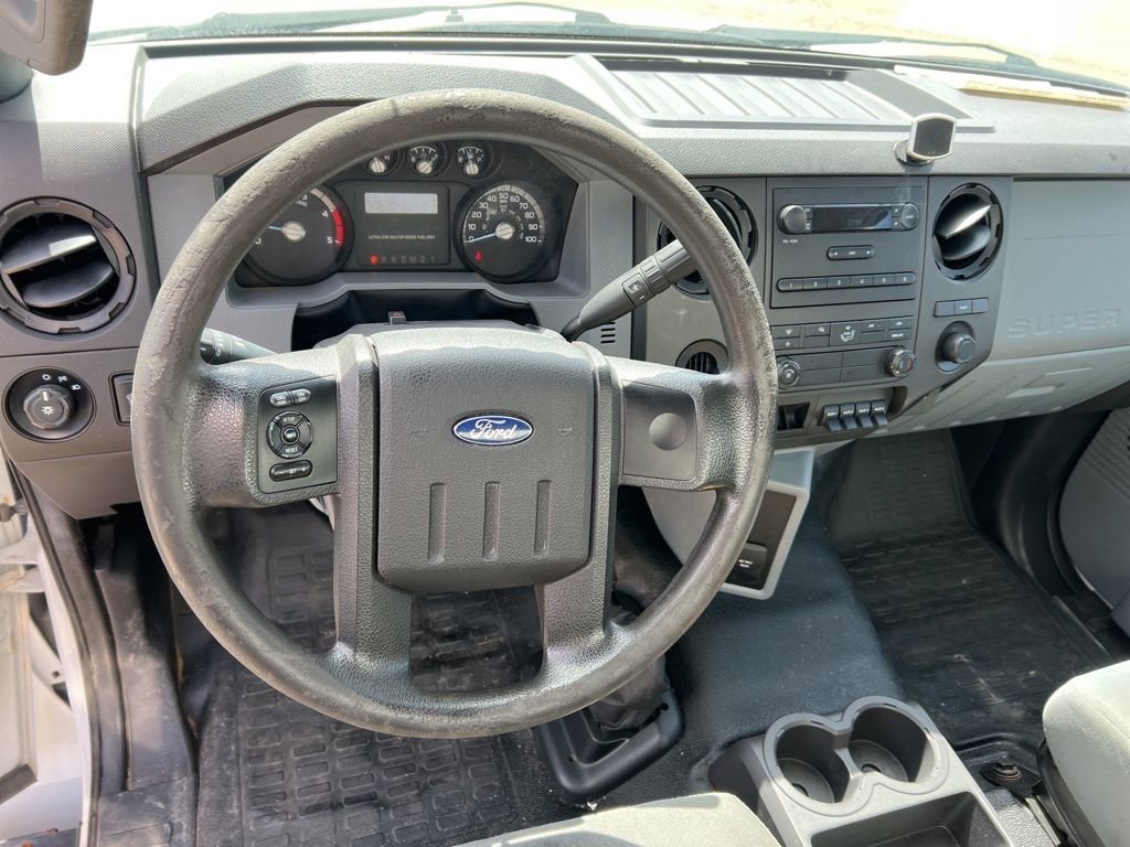 Used 2016 Ford F650 2WD Regular Cab Super Duty image 9