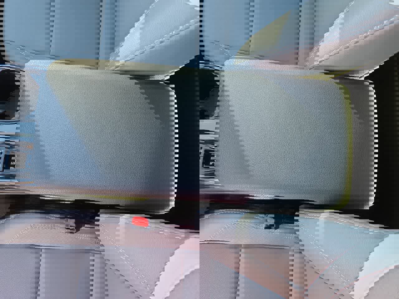 Certified 2025 Toyota Camry SE w/ Convenience Package image 20