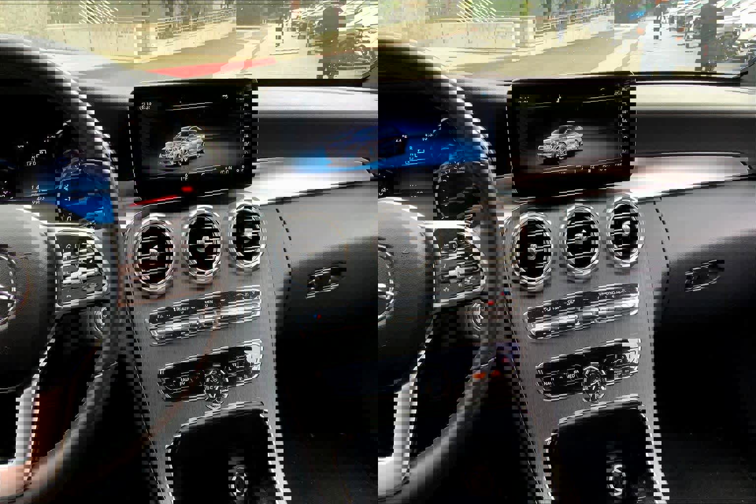 Used 2020 Mercedes-Benz C 300 Sedan image 6