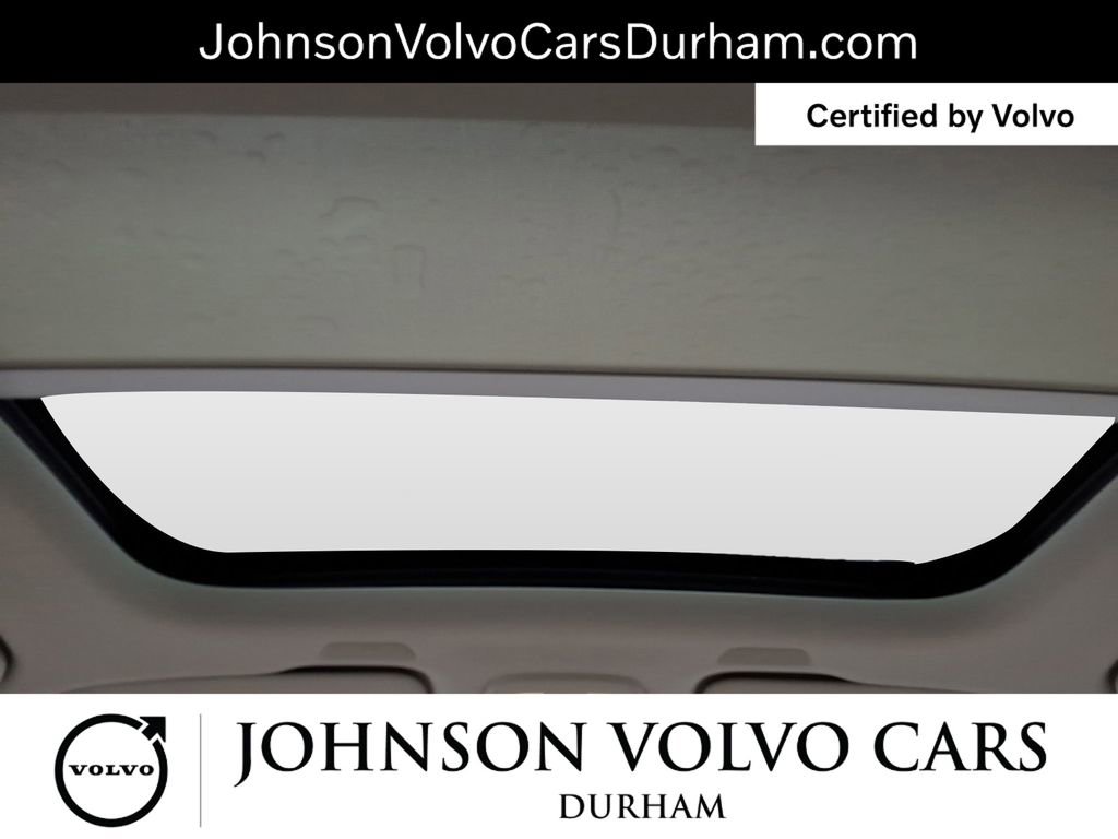 Certified 2023 Volvo XC60 B5 Plus w/ Protection Package Premier image 11