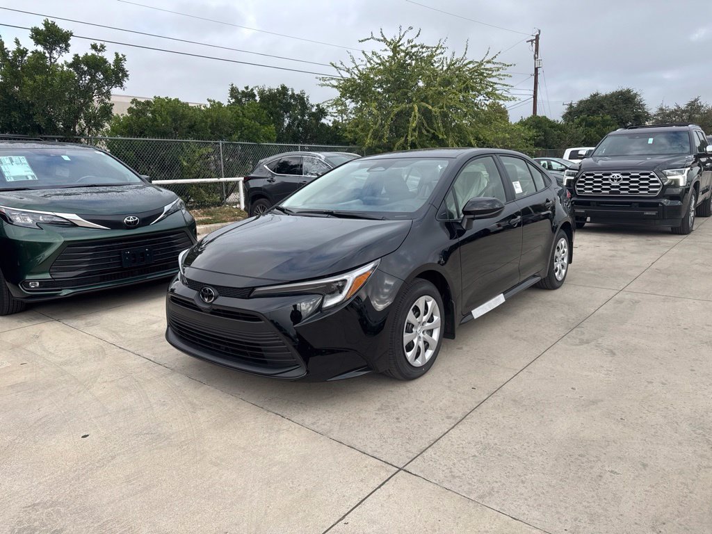 New 2027 Toyota Corolla LE FWD image 2