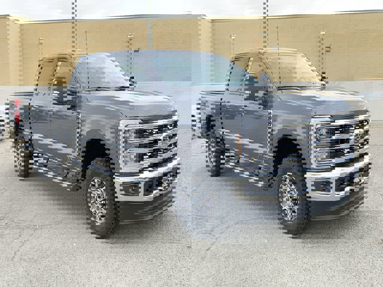 New 2026 Ford F250 Lariat w/ FX4 Off-Road Package image 2