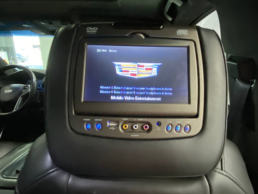Used 2017 Cadillac Escalade Platinum AWD/4WD image 38