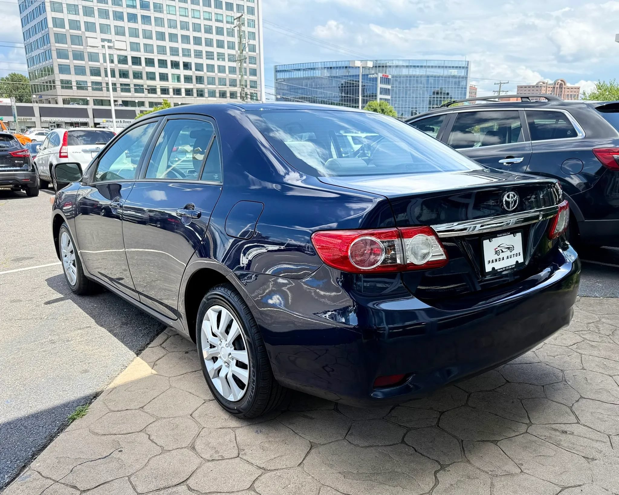 Used 2012 Toyota Corolla LE FWD image 5