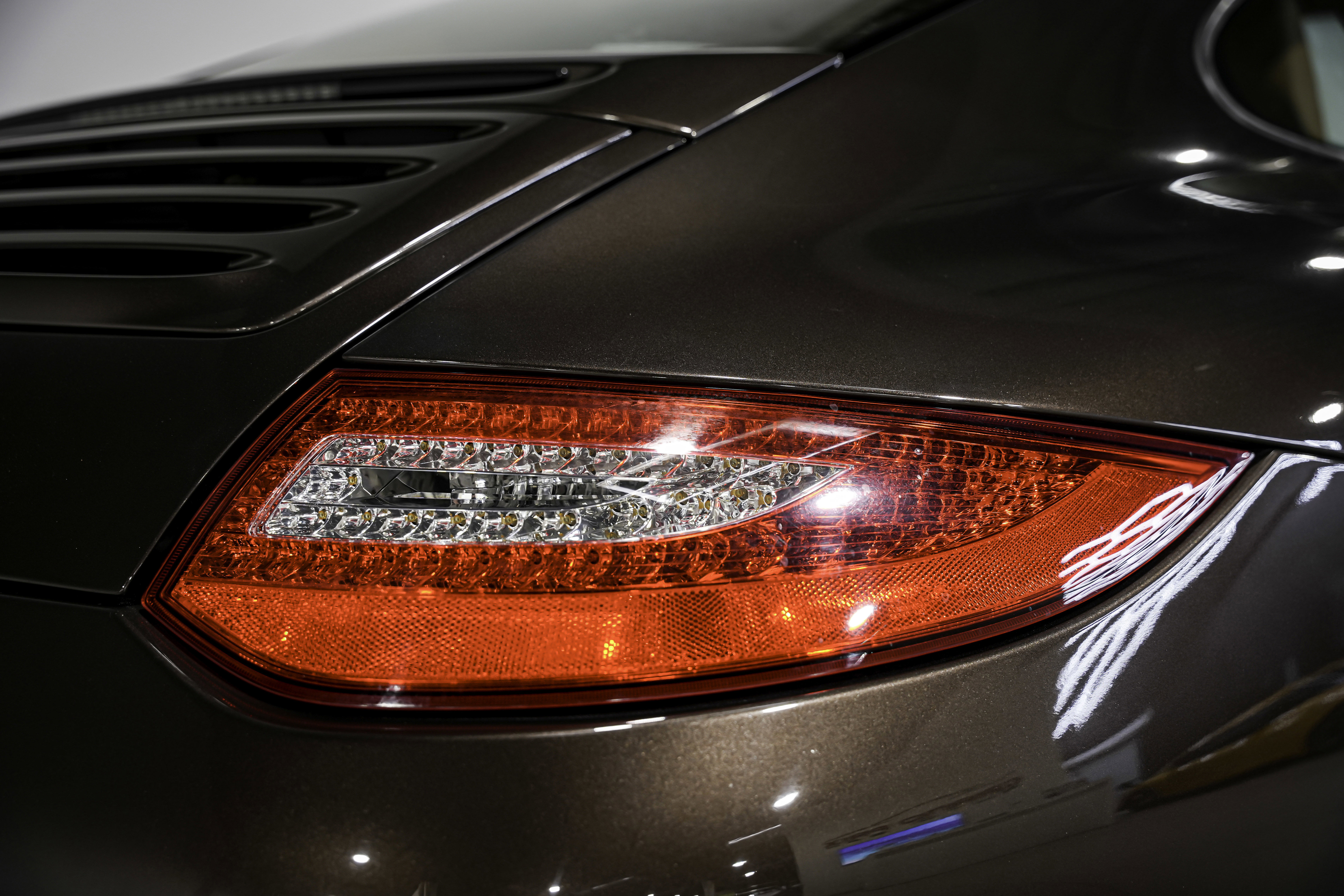 Used 2010 Porsche 911 Carrera S image 36