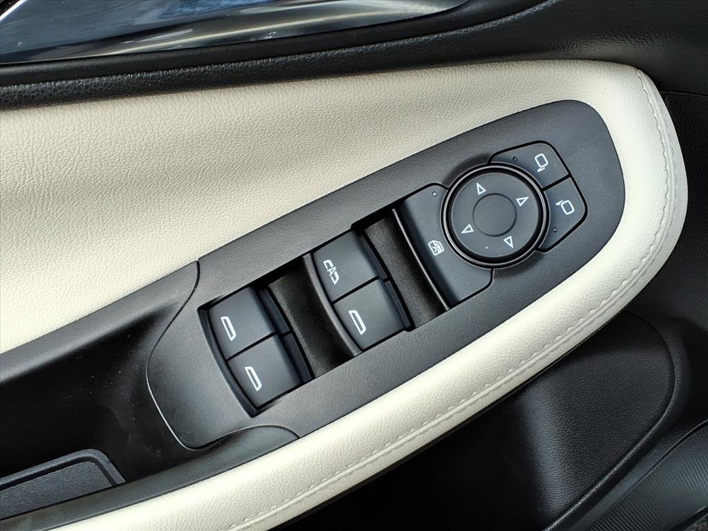 Certified 2023 Buick Encore GX Select image 16