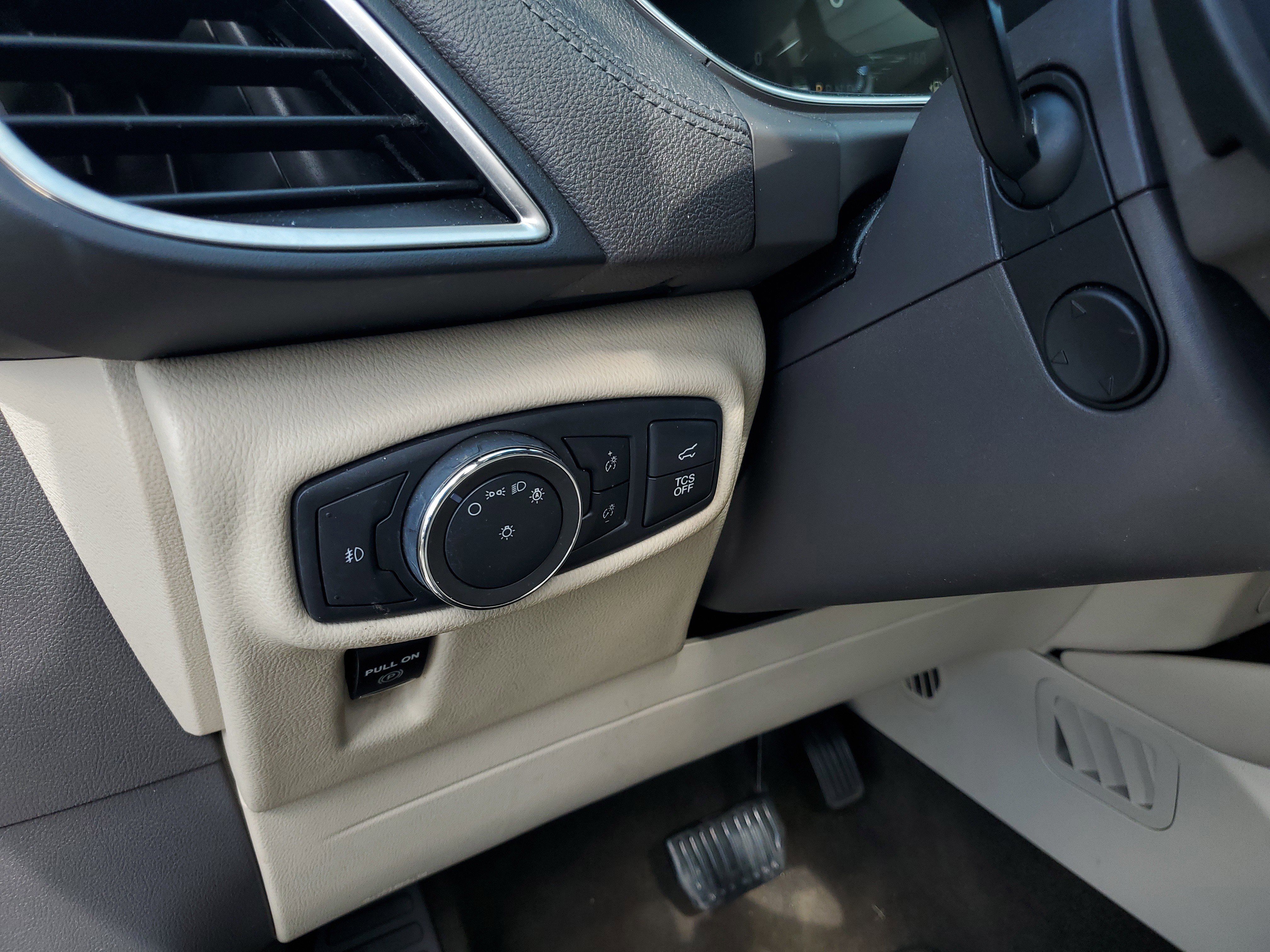 Certified 2020 Lincoln Nautilus Reserve image 19