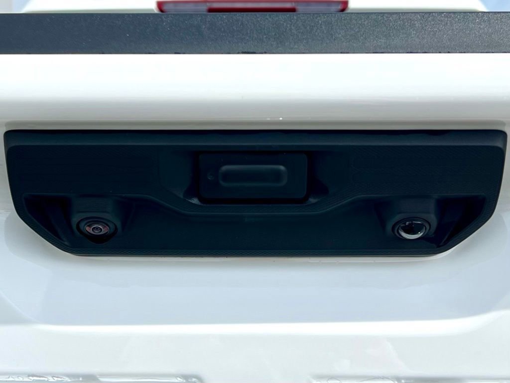 Used 2025 GMC Sierra 1500 Elevation w/ Preferred Package image 6