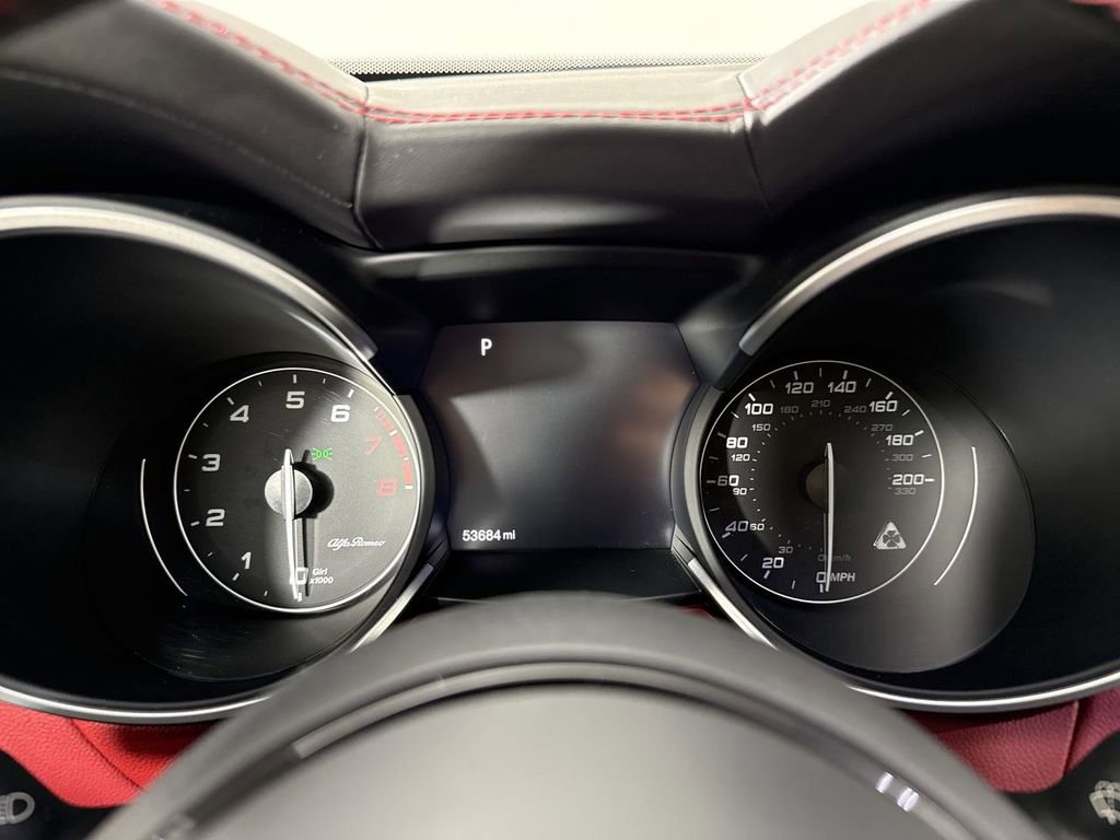 Used 2020 Alfa Romeo Stelvio Quadrifoglio image 36