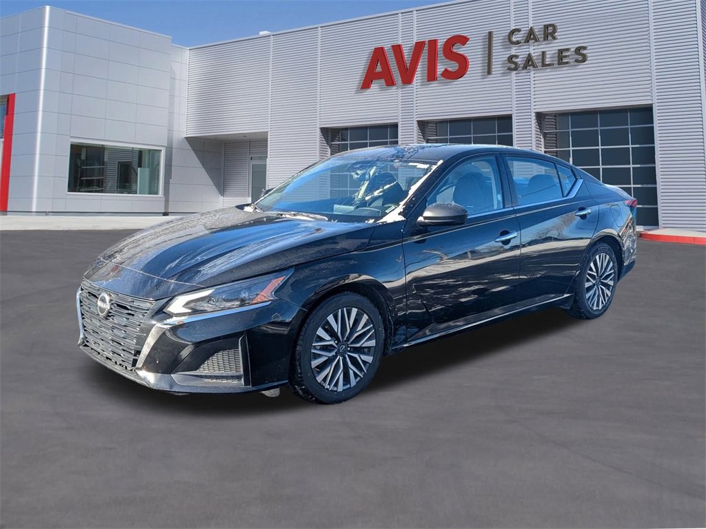 Used 2024 Nissan Altima 2.5 SV