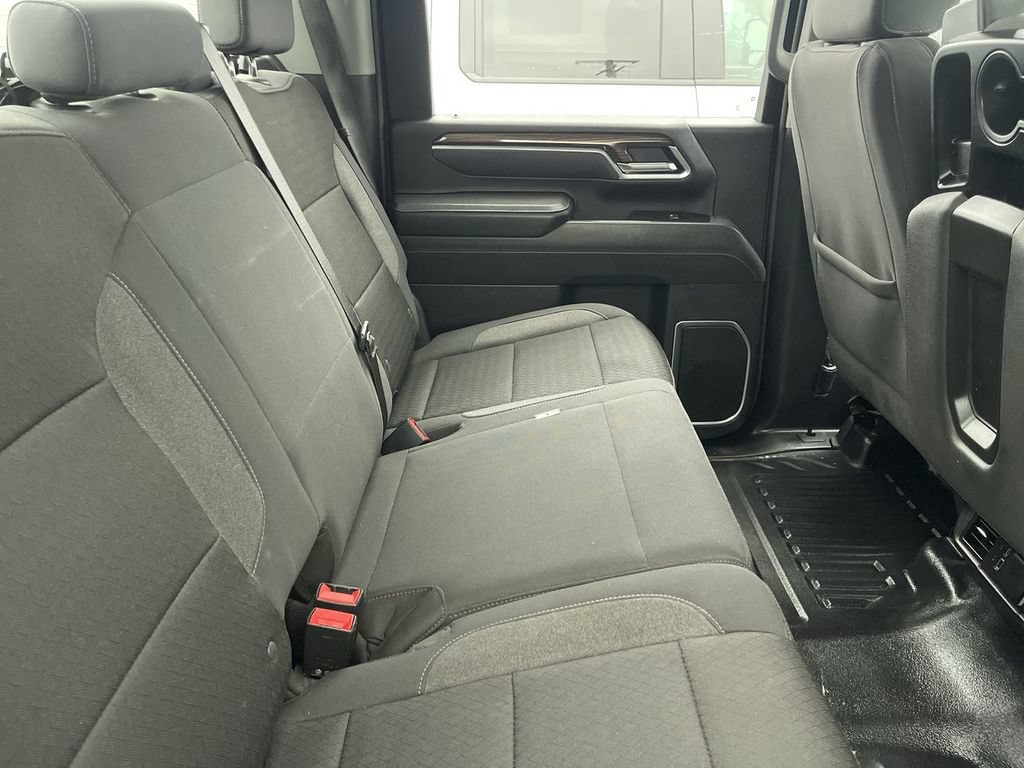 Used 2025 Chevrolet Silverado 2500 LT w/ Convenience Package AWD/4WD image 11