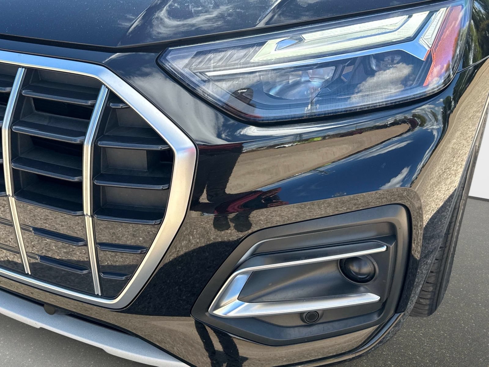 Used 2023 Audi Q5 2.0T Premium Plus w/ Premium Plus Package AWD/4WD image 9