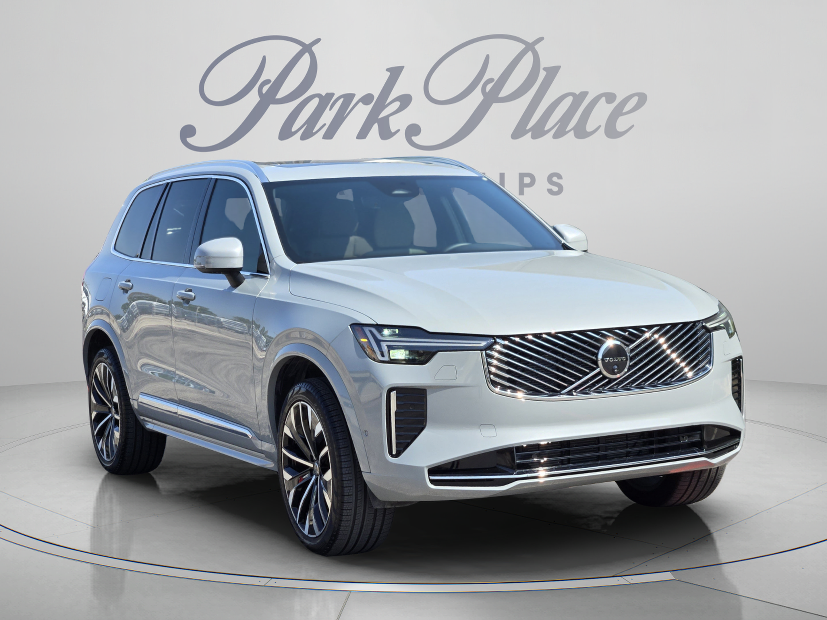 Certified 2026 Volvo XC90 B6 Plus w/ Protection Package Premier AWD/4WD image 8