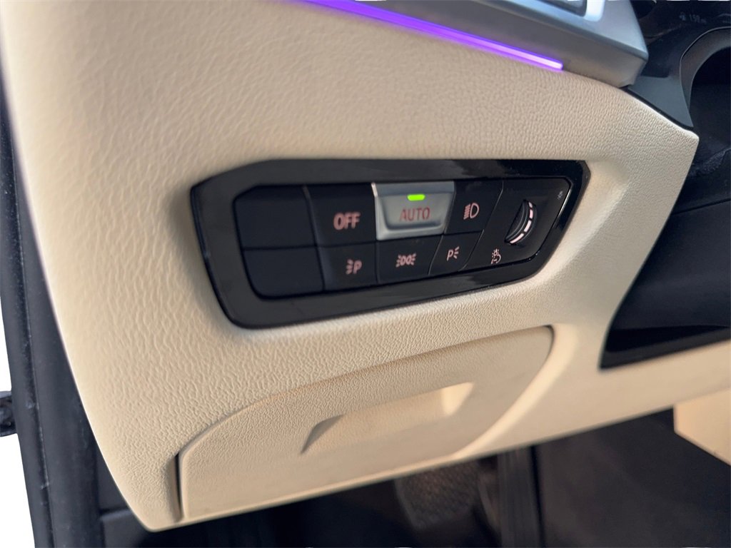 Used 2019 BMW 330i Sedan image 55