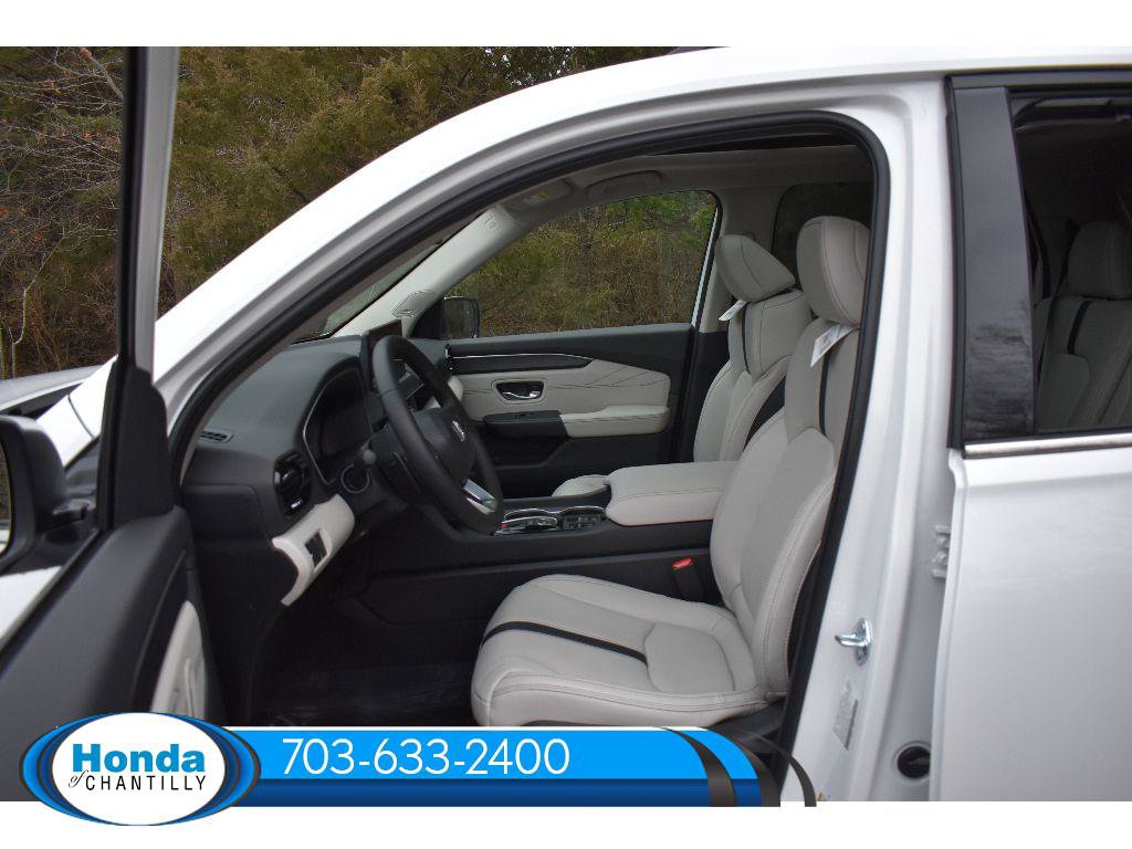 New 2026 Honda Pilot Touring image 27