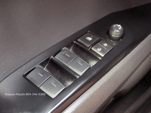 Used 2025 Toyota Camry LE FWD image 22
