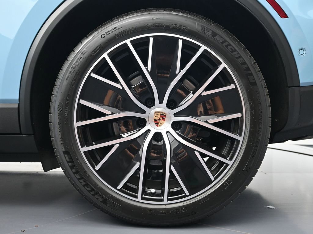 New 2026 Porsche Macan Electric image 27